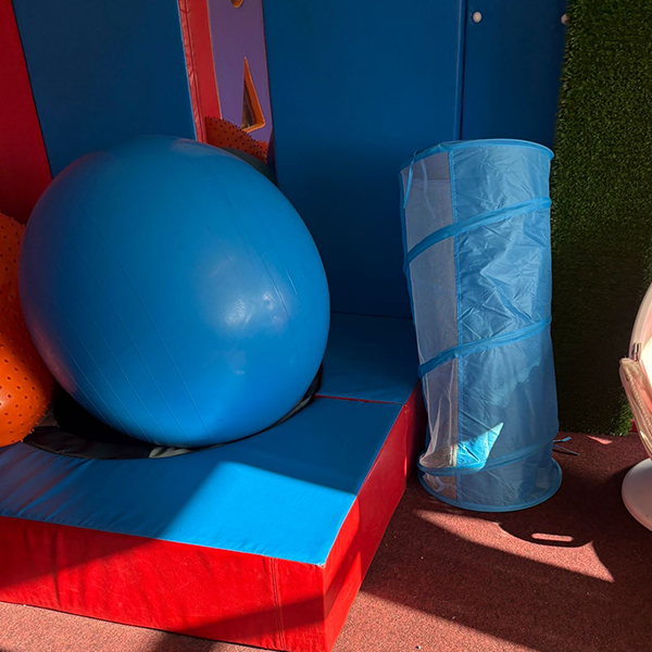 xr:d:DAF60LXOI_E:23,j:8308431924782766709,t:24012416